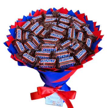 Zestaw prezentowy &ndash; bukiet ze słodyczy Snickers 28 szt, czerwono-granatowy snickers f19 zdjęcie