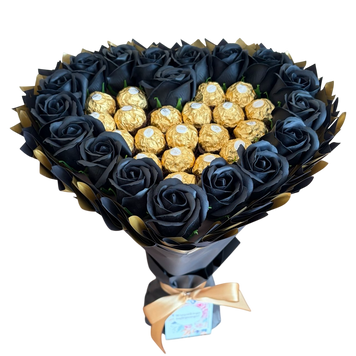 Prezent na 18 20 Urodziny lub Rocznicę Ślubu, Imeniny, Ślub, Wesele. Słodki bukiet w kształcie serca CZARNY I ZŁOTY z cukierkami Ferrero Rocher i 18 szt mydlanych r&oacute;ż.  bgs028 czarny i złoty serce zdjęcie