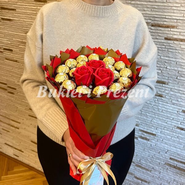 Подарочный набор из сладостей Ferrero Rocher 18 шт и мыльные вечные розы 3 шт, красно-золотой bgs032 czerwony i złoty фото