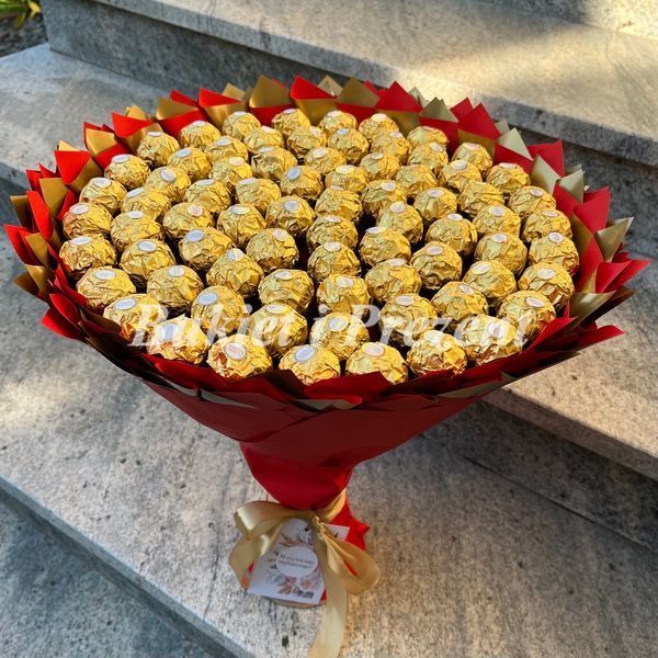 Prezent na 75 urodziny lub Rocznicę Ślubu, Imeniny, Ślub, Wesele. Słodki Mega Bukiet ze słodyczy Ferrero Rocher (75 sztuk cukierk&oacute;w) bgs041 czerwony F33 75  zdjęcie