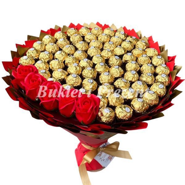 Подарунок на 70-річний ювілей солодкий букет з цукерок Ferrero Rocher 70 шт і мильних троянд bgs048 (70+5 / f33) czerwony фото
