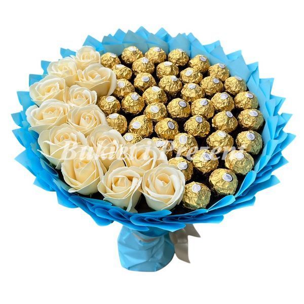 Prezent na 40 Urodziny lub Rocznicę Ślubu, Imeniny, Ślub, Wesele. Słodki bukiet ze słodyczy Ferrero Rocher 40 szt i r&oacute;ż mydlanych bgs024 błękitny zdjęcie