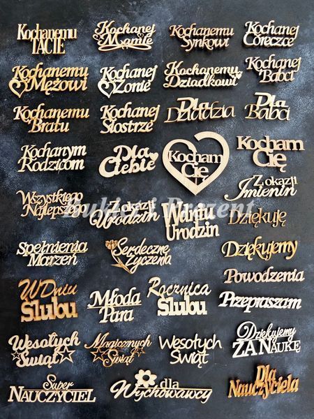 Zestaw prezentowy &ndash; bukiet ze słodyczy Wawel Mieszanka Krakowska 70 szt i mydlane wieczne r&oacute;że 11 szt, r&oacute;żowy BGS017r r&oacute;żowy + r&oacute;że zdjęcie