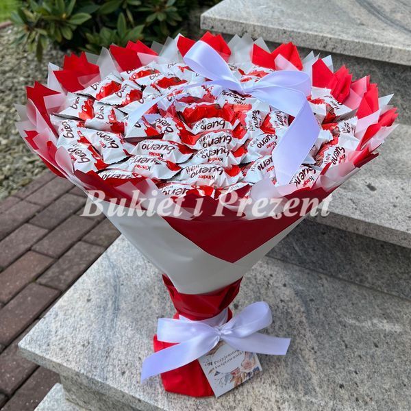 Prezent na 18 45 Urodziny lub Rocznicę Ślubu Zwiazku Słodki bukiet dla dzieci czerwony i biały ze slodyczy Kinder Bueno Mini dla dziecka bds019 czerwony i biały zdjęcie