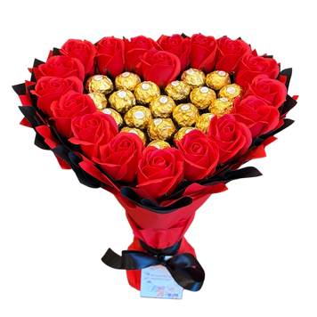 Prezent na 18 20 Urodziny lub Rocznicę Ślubu, Imeniny, Ślub, Wesele. Słodki bukiet w kształcie serca CZERWONY I CZARNY z cukierkami Ferrero Rocher i 18 szt mydlanych r&oacute;ż.  bgs028 czerwony i czarny serce zdjęcie
