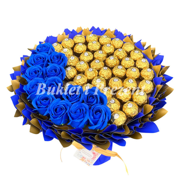 Солодкий їстівний букет синьо-золотий Ferrero Rocher 40 шт та мильних троянд Подарунок на 40 років bgs024 niebieskie r&oacute;że фото