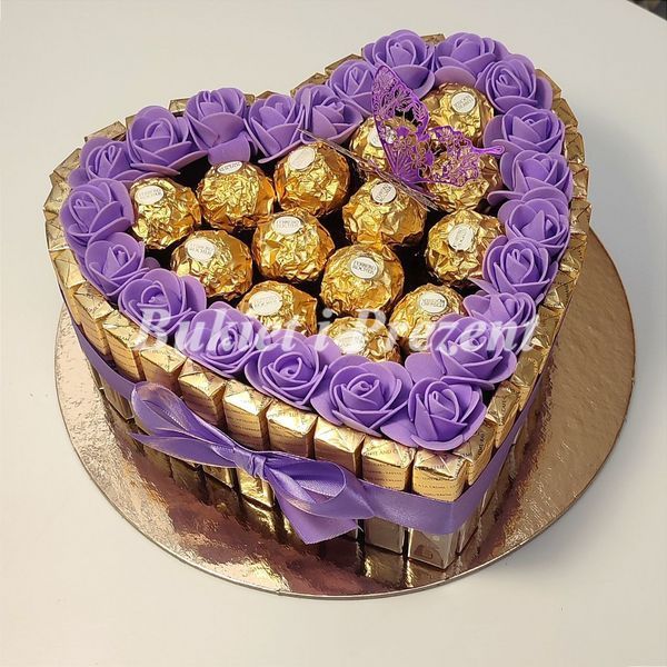 Подарок в форме сердца со сладостями Ferrero Rocher, Merci и розами лавандового цвета ss014 lawendowy фото